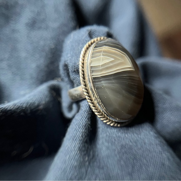 Sterling Silver 926 Large Faceted Oval Banded Agate Stone Ring 6.5 - Picture 3 of 9